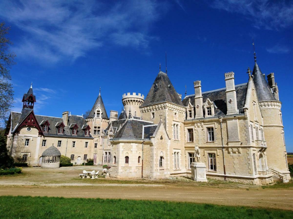 Chateau Des Chevaliers De Londigny Luaran gambar